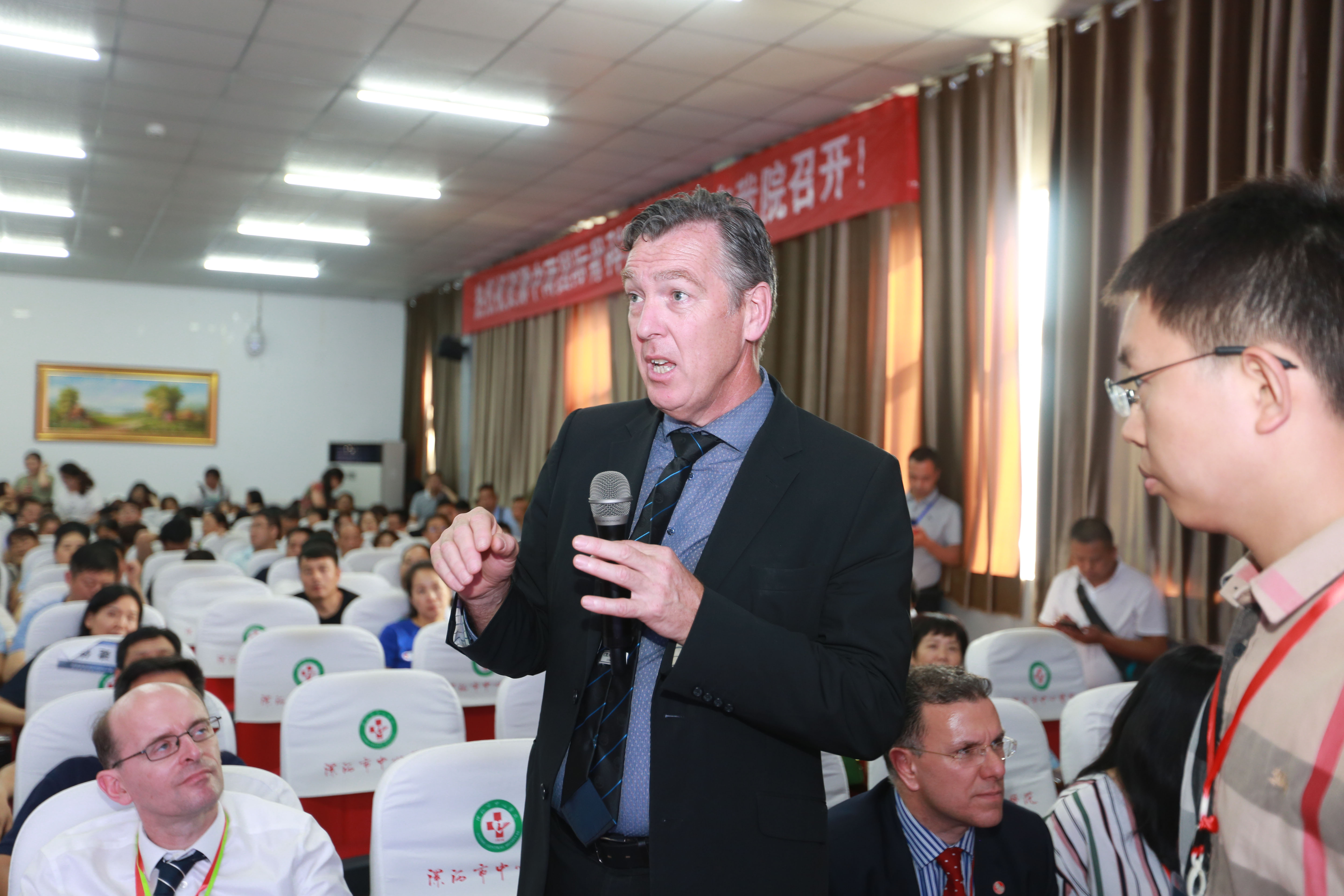 China 1906 Louhe spine symposium RD in action 2 China 1906 Louhe spine symposium RD in action 2